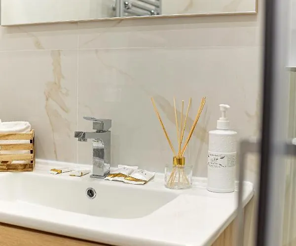 فندق مبيت وإفطار White Gold 4*