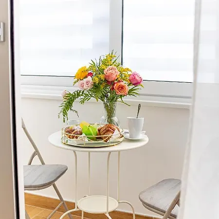 ベッド・アンド・ブレックファスト White Gold 3*