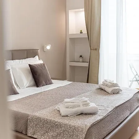 White Gold نابولي